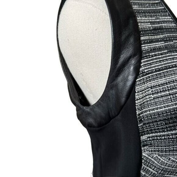 Kempner Tweed Mini Dress Size 2 Leather Trim Stretch Side sleeveless Black White - Picture 6 of 13